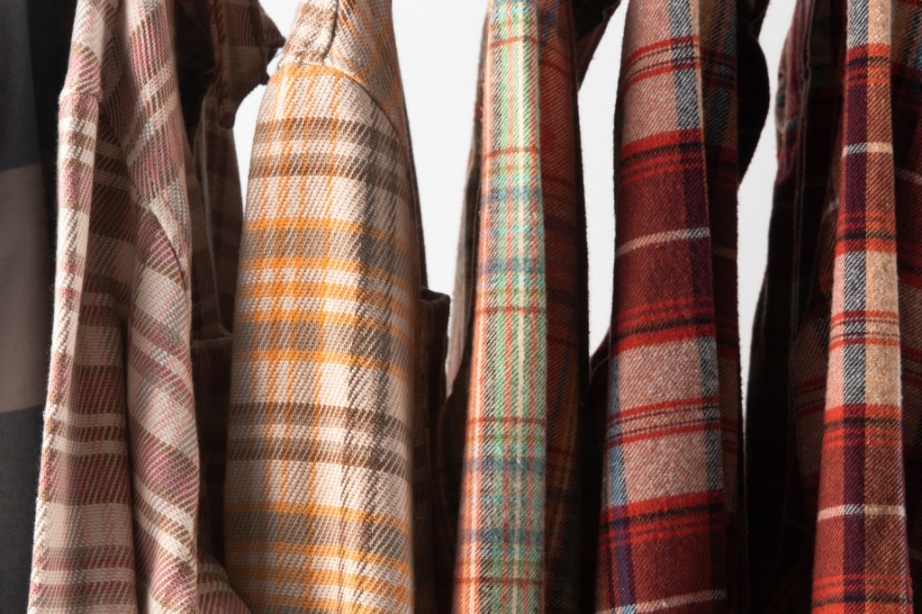 Классика пошива из клетчатой ткани - рубашки